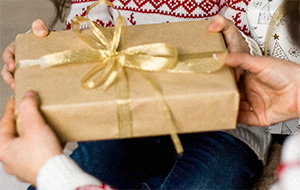 Что подарить парню на дембель: идеи подарков от родителей или девушки