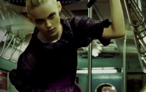 Мода в метро: стоит ли ругать странные тренды из подземки?