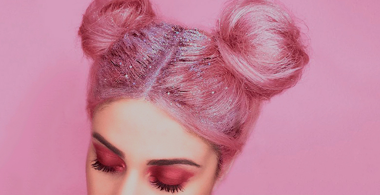 Блестки в волосах – новый сумасшедший бьюти-тренд из Instagram