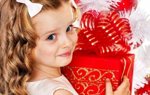 Подарок девочке на Новый Год: незабываемые и оригинальные сюрпризы