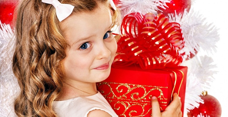 Подарок девочке на Новый Год: незабываемые и оригинальные сюрпризы