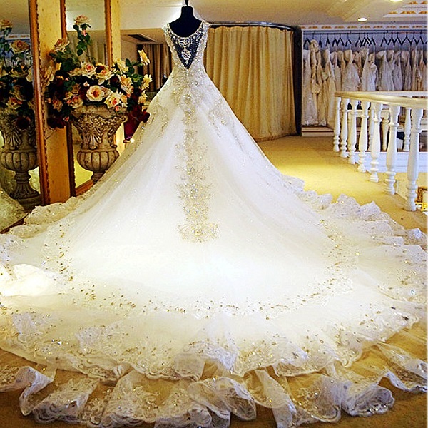 Свадебное Платье Со Шлейфом Фото