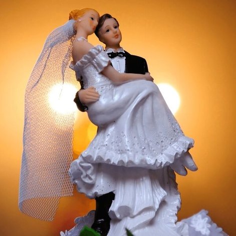 Подарок супругам на девятую годовщину свадьбы - статуэтка