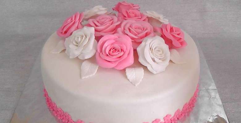 Торт на розовую (оловянную) годовщину (10 лет свадьбы)