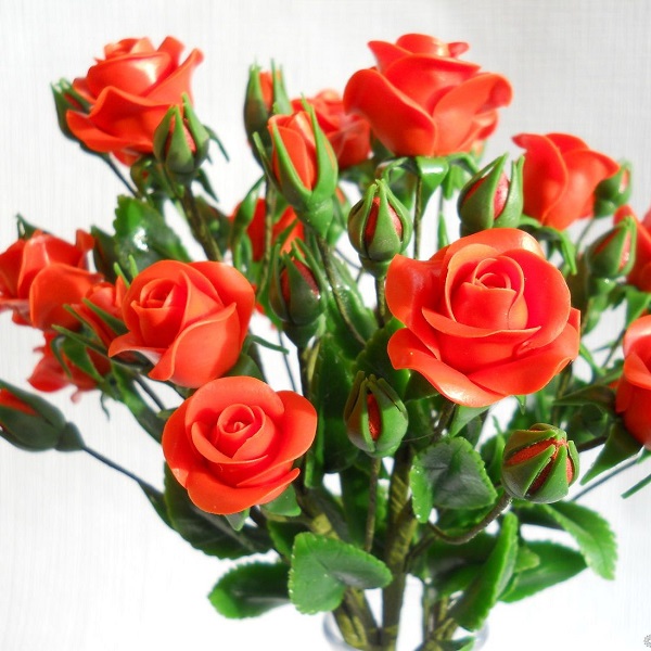  Букет красных роз из холодного фарфора