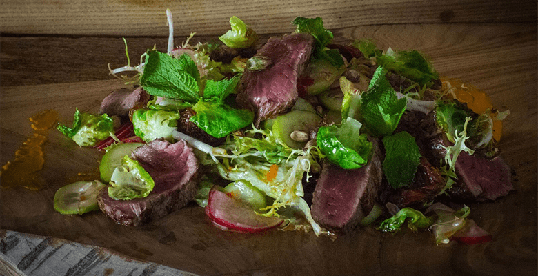 Как приготовить салат с говядиной в азиатском стиле