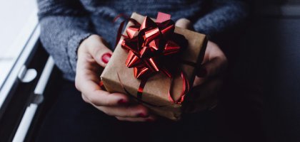 Приметы про подарки