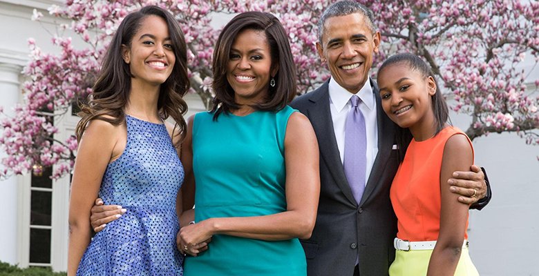 Мишель Обама призналась, что родила дочерей с помощью ЭКО