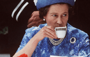 Чаепитие у английской королевы: чего требует этикет?