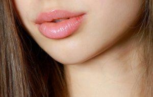 Что говорит форма губ о человеке?