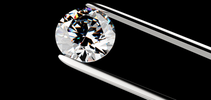 В Якутии обнаружен первый в мире алмаз-«матрешка»