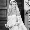 Хейли Бибер-Болдуин показала свадебное платье от Вирджила Абло