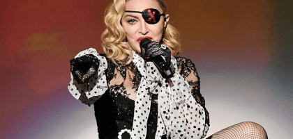 Мадонна встречается с 25-летним танцором