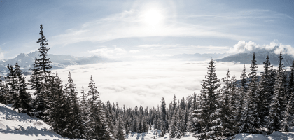 Куда ехать кататься зимой: дорогие и вполне доступные горнолыжные курорты