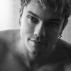 Почему мужчина избегает серьезных отношений и как с этим быть?