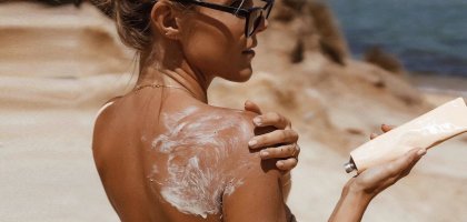 Как бороться с сухой кожей тела летом и победить