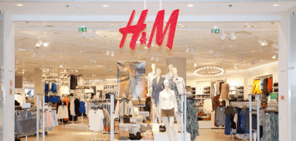 Бренд H&#038;M выпустил куртку для объятий на расстоянии