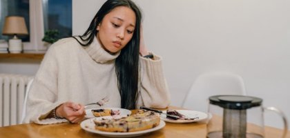 Эмоциональное переедание: что это такое и как его преодолеть