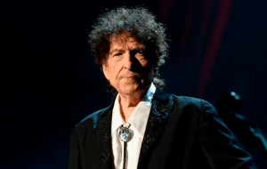 Боба Дилана обвинили в изнасиловании маленькой девочки
