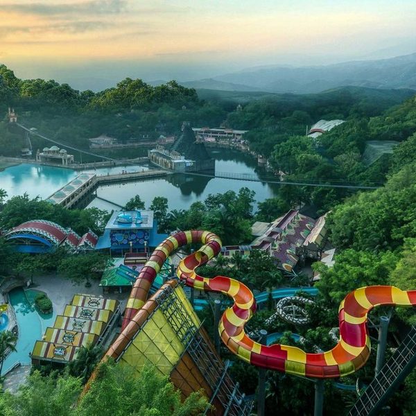 Парк Sunway Lagoon