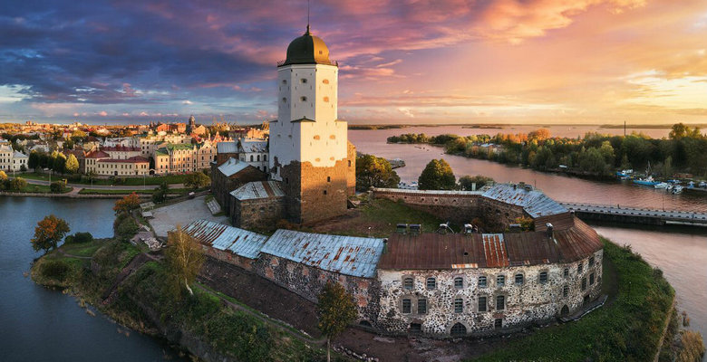 10 самых красивых мест Ленинградской области
