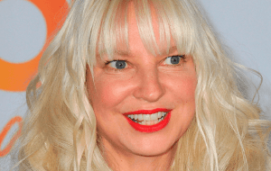Певица Sia призналась, что думала о самоубийстве