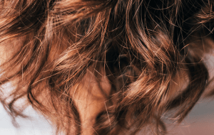 Керапластика волос: что это и кому подойдет