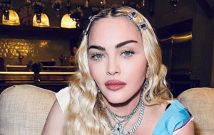 Съемки фильма о Мадонне приостановлены из-за поведения певицы 