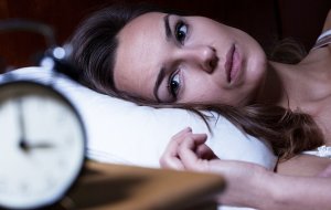 Просыпаюсь в 3 часа ночи: каковы причины раннего пробуждения?