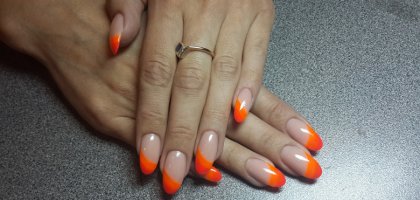 Оранжевый френч на короткие и длинные ногти: варианты дизайна с фото