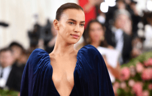 Ирина Шейк поразила своим нарядом на Каннском кинофестивале