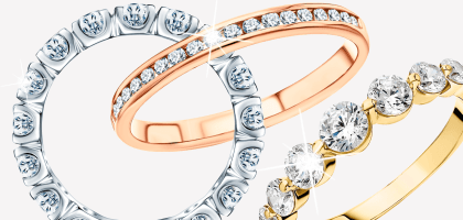 Кольца с дорожкой из бриллиантов – лучшее украшение, чтобы подчеркнуть летний загар