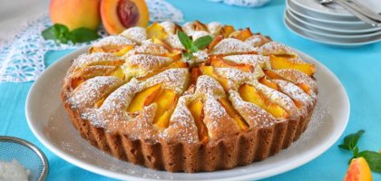 Миндальный пирог с персиками: лучшие рецепты (с видео)