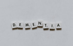 Почему людей с деменцией все больше и можно ли что-то с этим сделать?