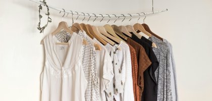 Как организовать гардероб по методу Мари Кондо