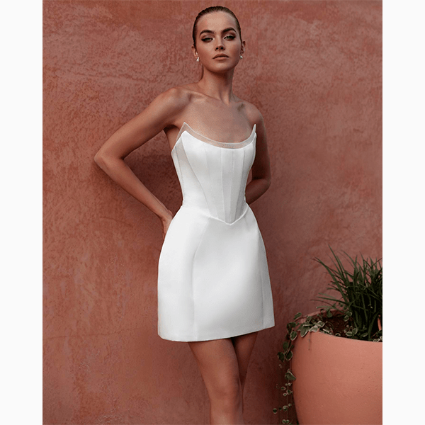 Маленькое белое платье – свадебная тенденция 2024 года 