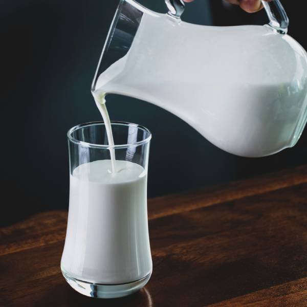 Как и сколько хранить молоко
