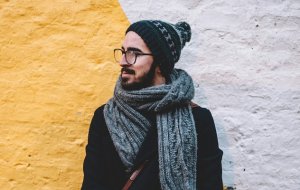 Как понять, что мужчина скучает по тебе: 8 признаков