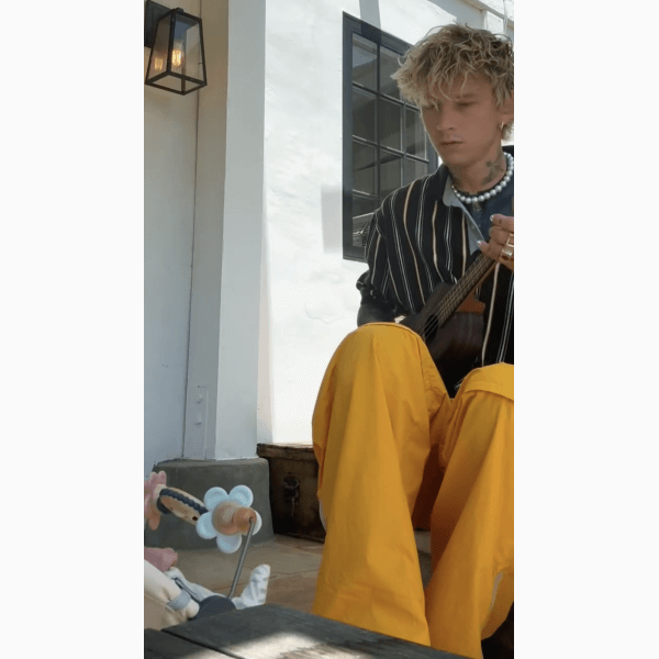 Machine Gun Kelly рассекретил имя новорожденной дочери