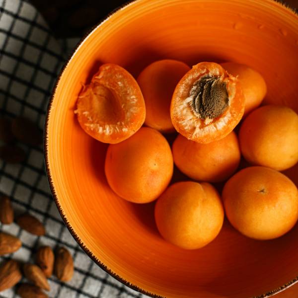 В каких продуктах содержится витамин В17 и для чего он нужен
