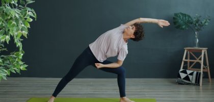 Зарядка при сидячей работе: как приучить себя больше двигаться?