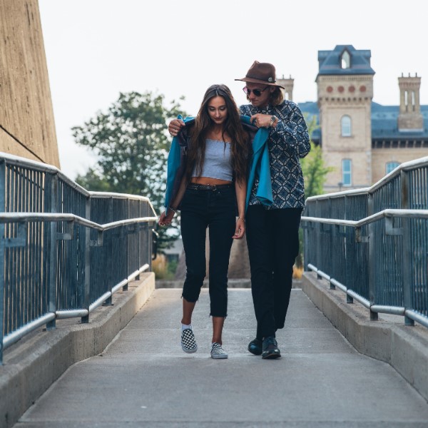 Разные интересы