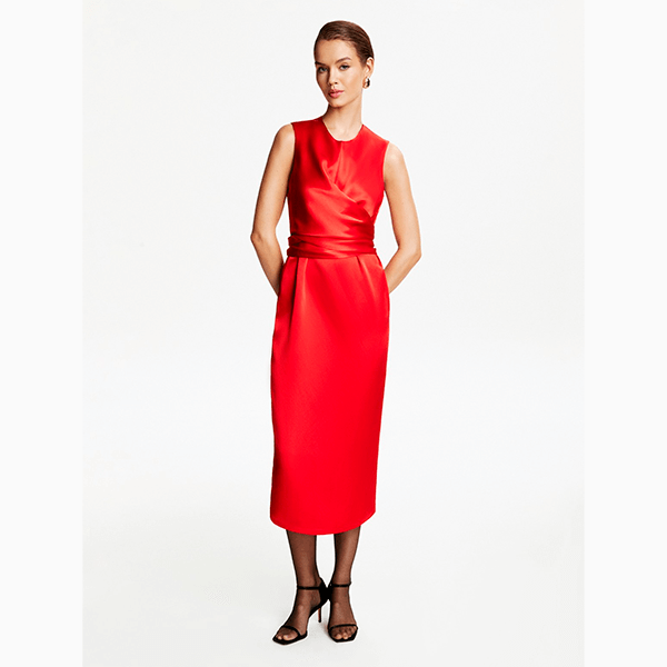 Этой осенью вам не обойтись без красного платья