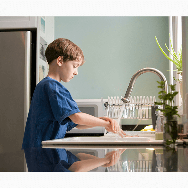 Муж не помогает по дому – как исправить это без стресса