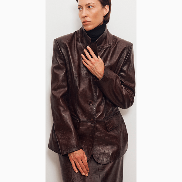 Горячая покупка на осень – кожаный пиджак