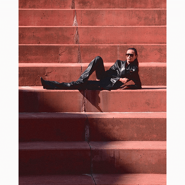 Горячая покупка на осень – кожаный пиджак