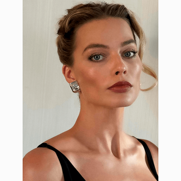 Самый модный цвет помады на осень – коричневый