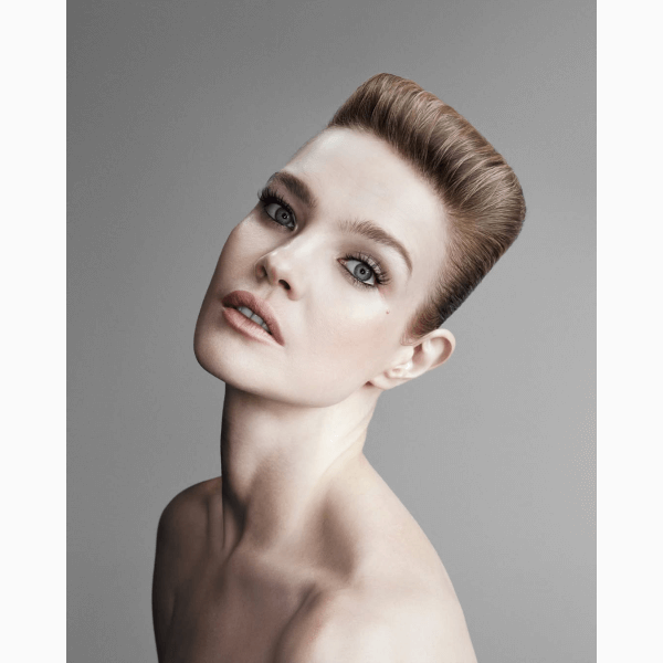 Наталья Водянова удивила необычной прической в фотосессии Vogue