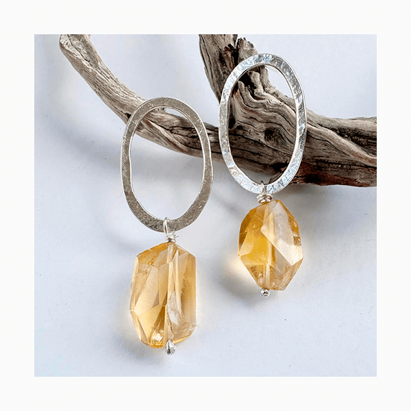 Цитрины – самые желанные камни ноября