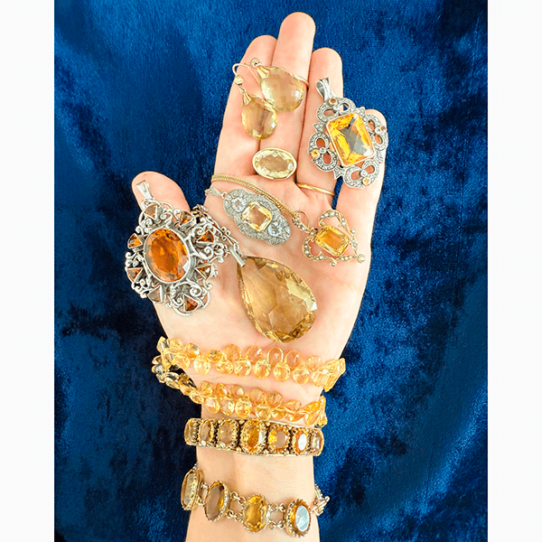 Цитрины – самые желанные камни ноября